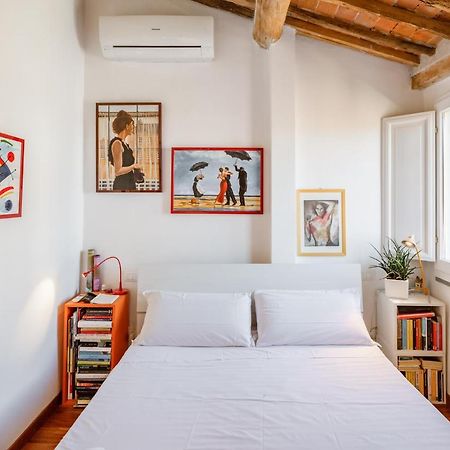 Piazza Dei Cavalieri Orange Attic Apartment Pisa Exteriér fotografie
